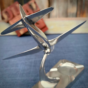 Maquette d'avion. Le Caudron Renault Rafale. En fonte d'aluminium poli. Art Déco.