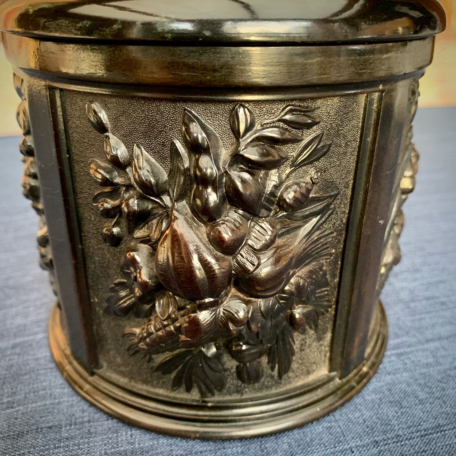 Pot à tabac en ébonite Napoléon III - Second Empire.