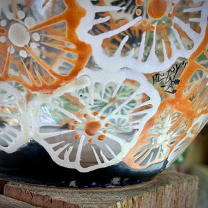Vase boule en verre émaillé d'Adrien Mazoyer. Epoque Art déco.