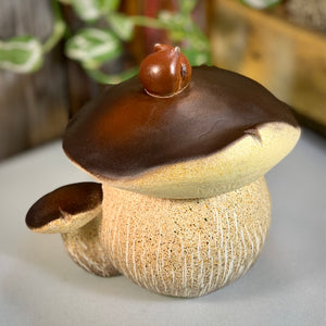 Poterie du Breuil. Bruno Dose. Pot céramique en forme de champignon.